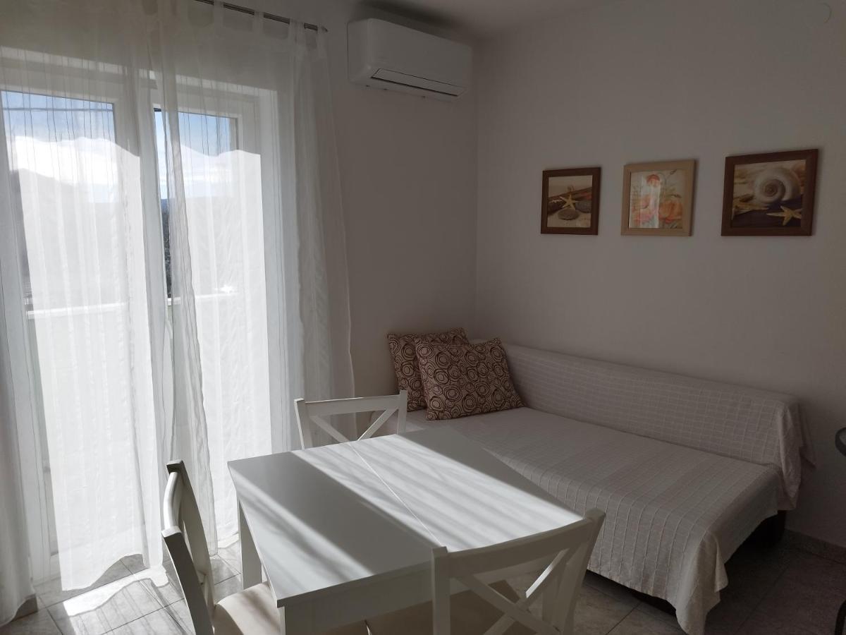Apartments Valeria Kastela Luaran gambar